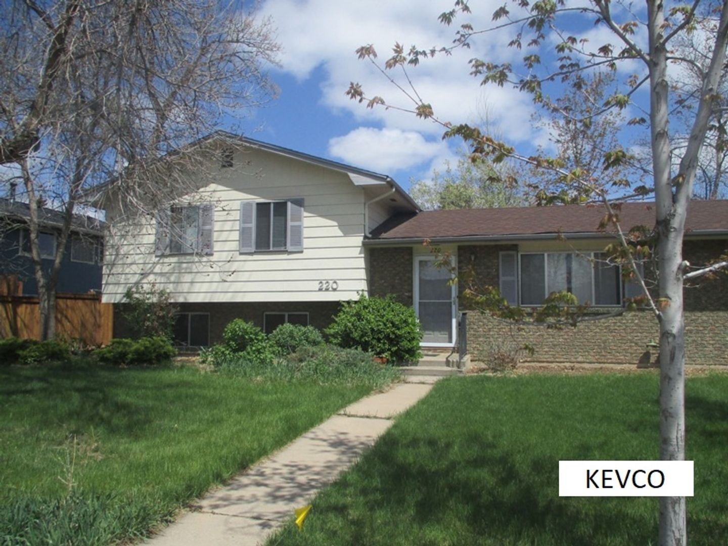 Fort Collins House: 220 E Swallow Rd