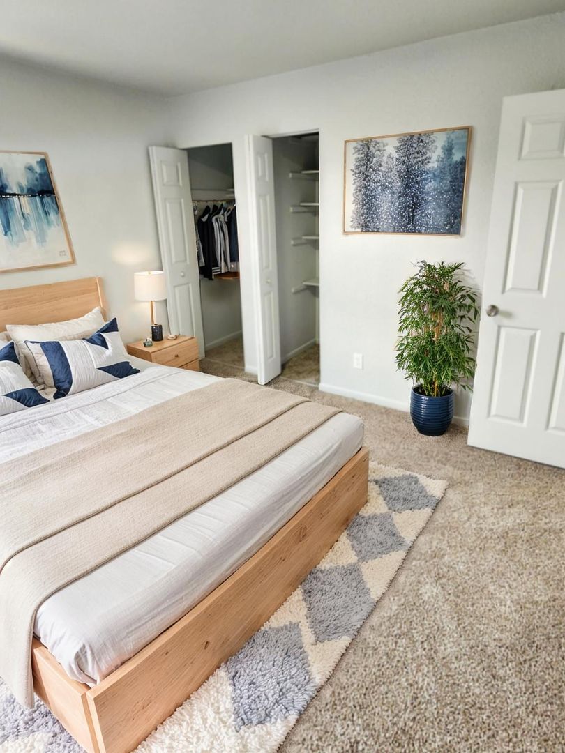 Portsmouth Apartment: 548 Madison St