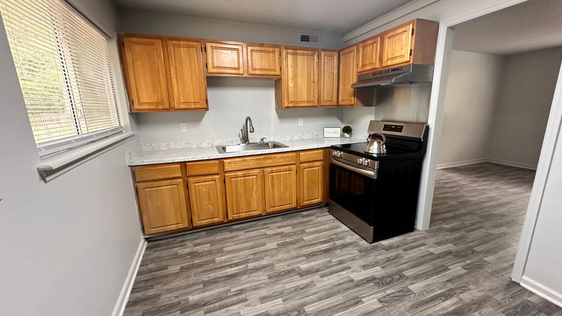 Privately Owned Crestwood Gardens!