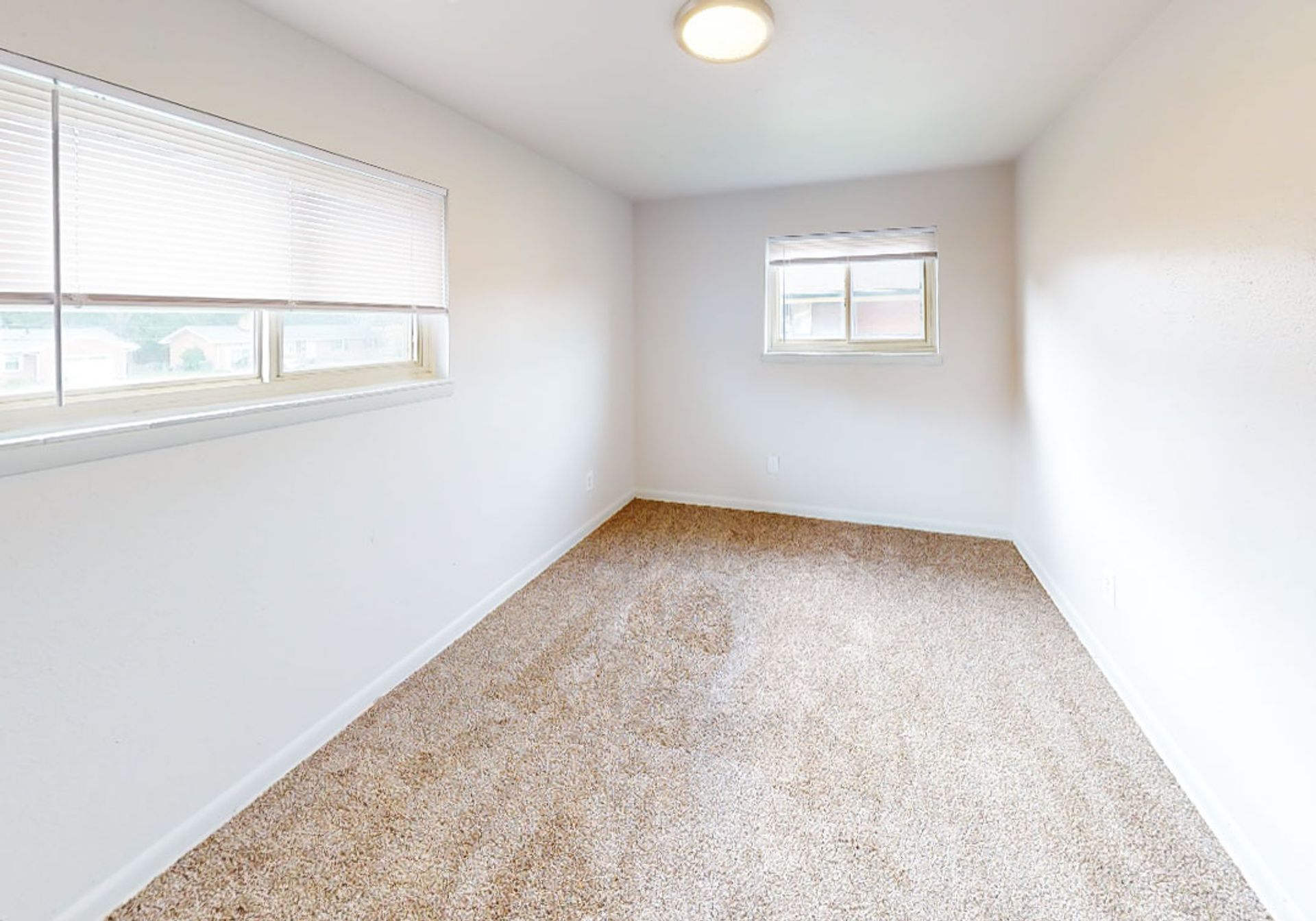 360 Roseman Ct, Newport News, VA 23608