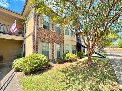 Spacious 2 Bed, 2 Bath Condo in Gated Brickstone Community – photo 1