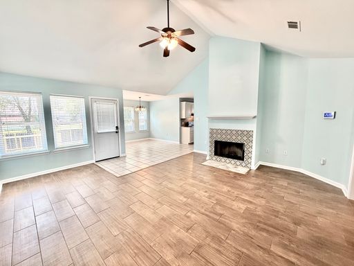 3 Bed, 2 Bath Home in Henderson Bayou Estates – photo 1