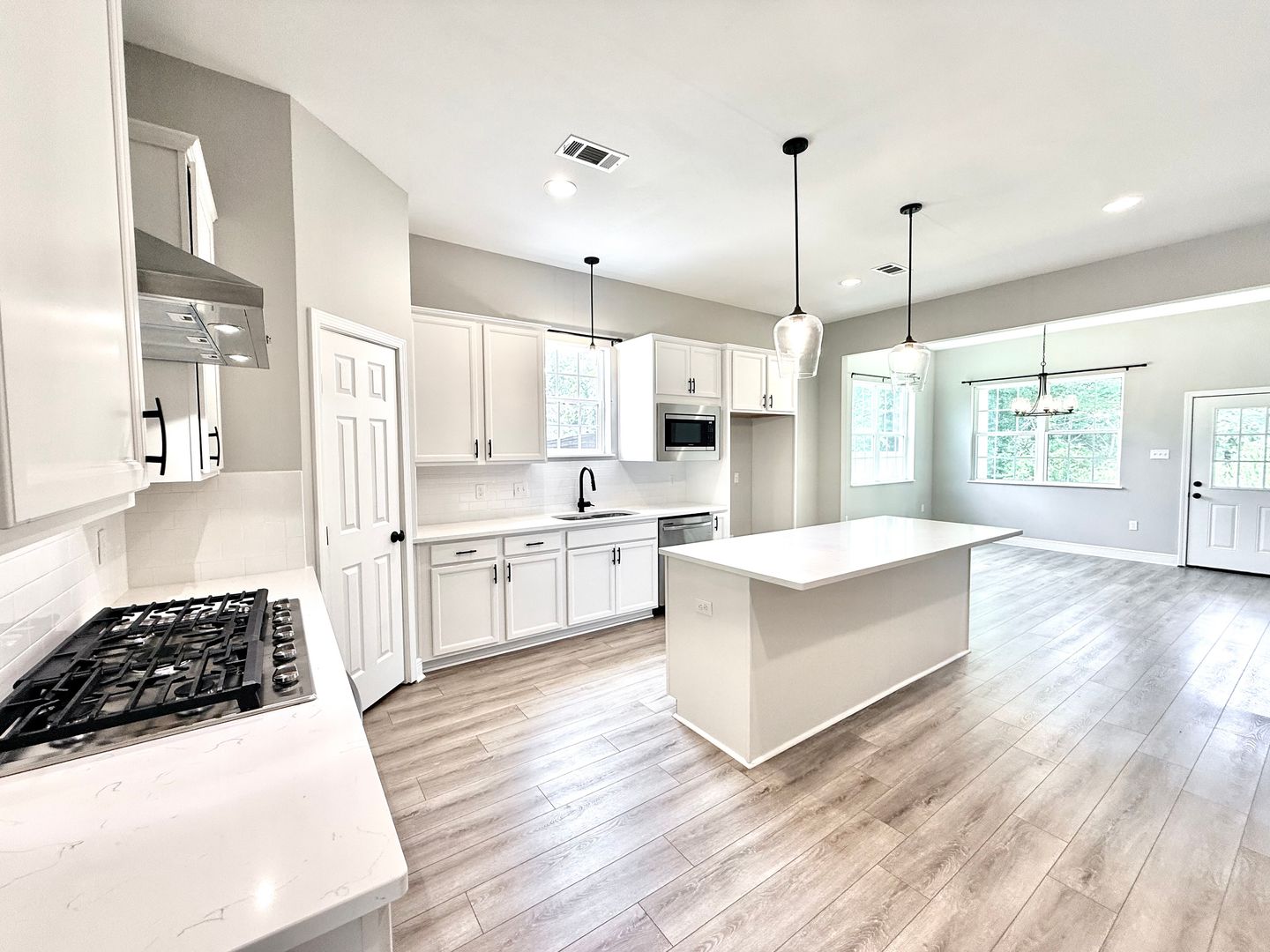 Greenwell Springs House: 10539 Durmast Drive