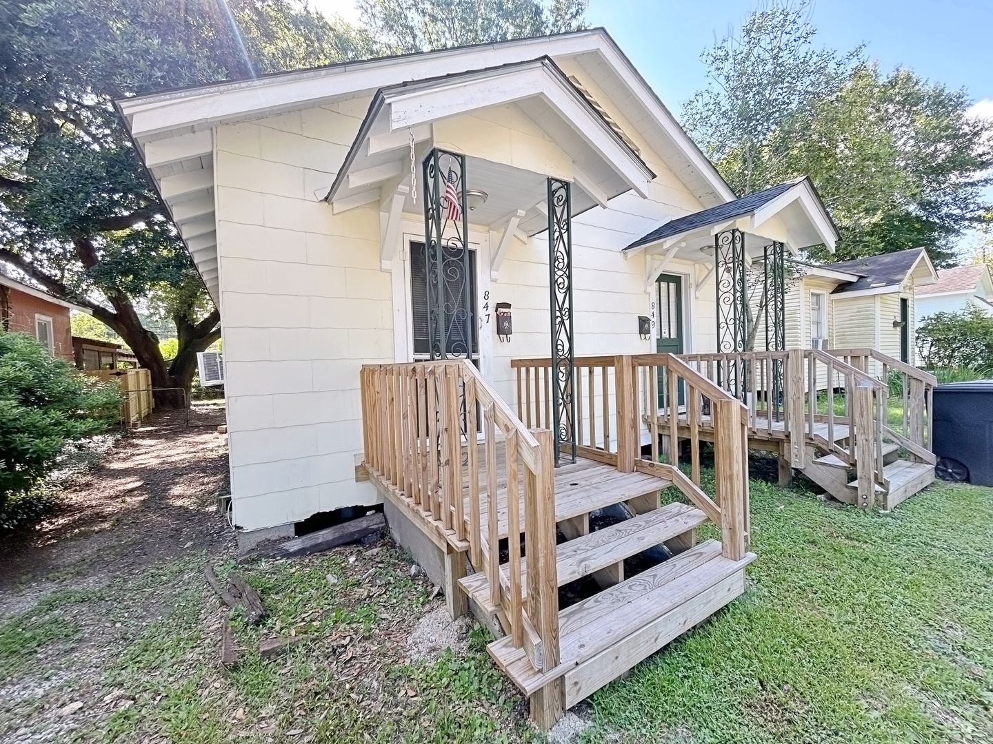 Baton Rouge House: 847 Blanchard St.