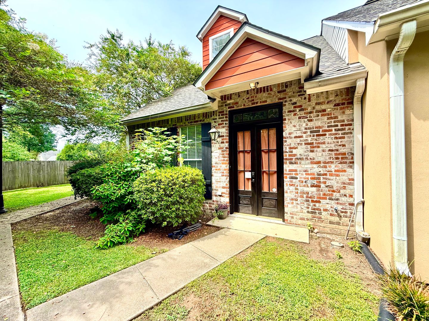 Baton Rouge House: 9304 Pine Cone Court