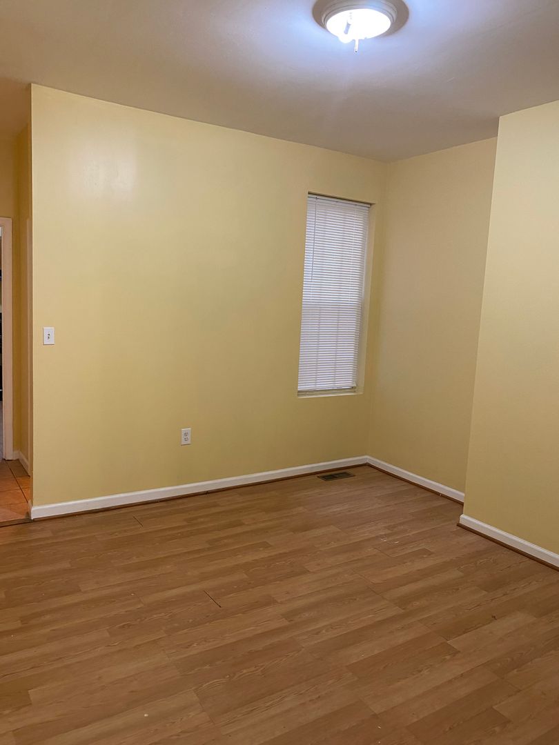 Baltimore House: 2126 W. Baltimore Street
