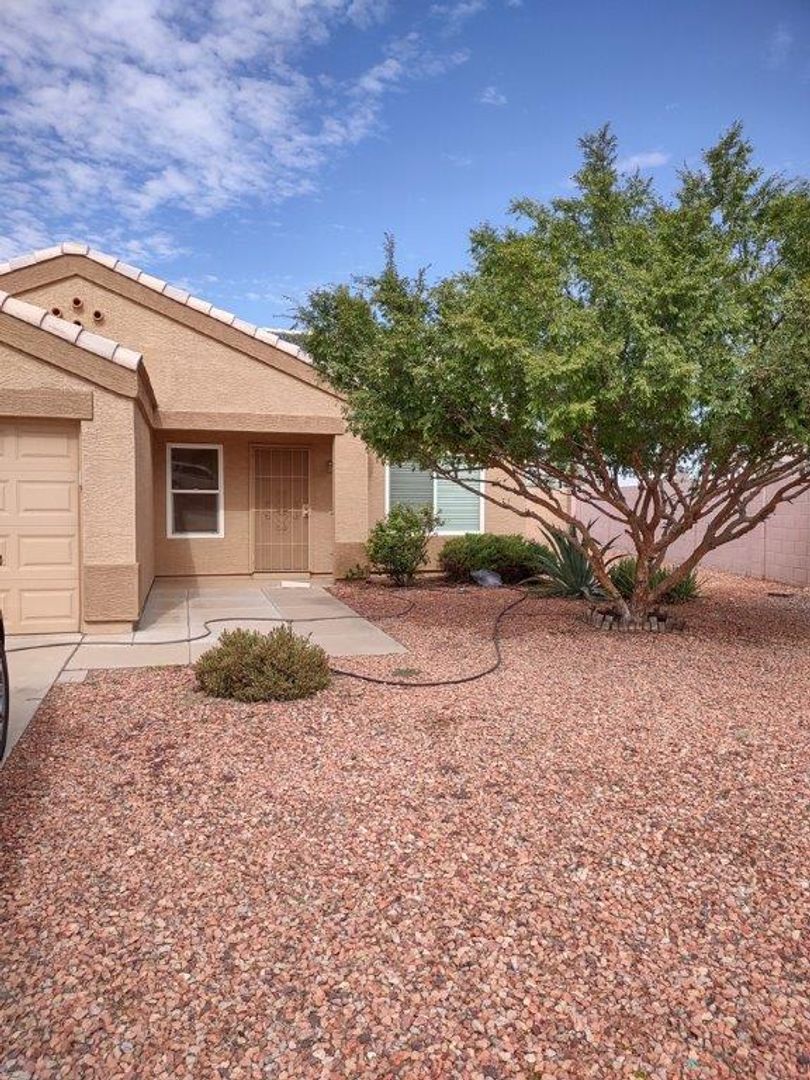 Peoria House: 8150 N. 112th Ave.