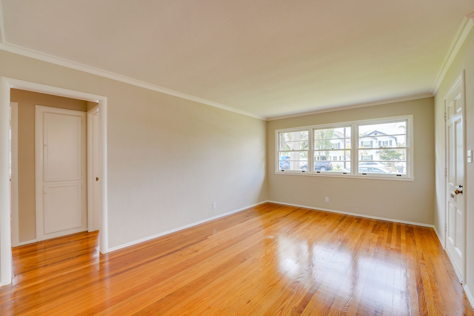 719 I Avenue 8 of 12