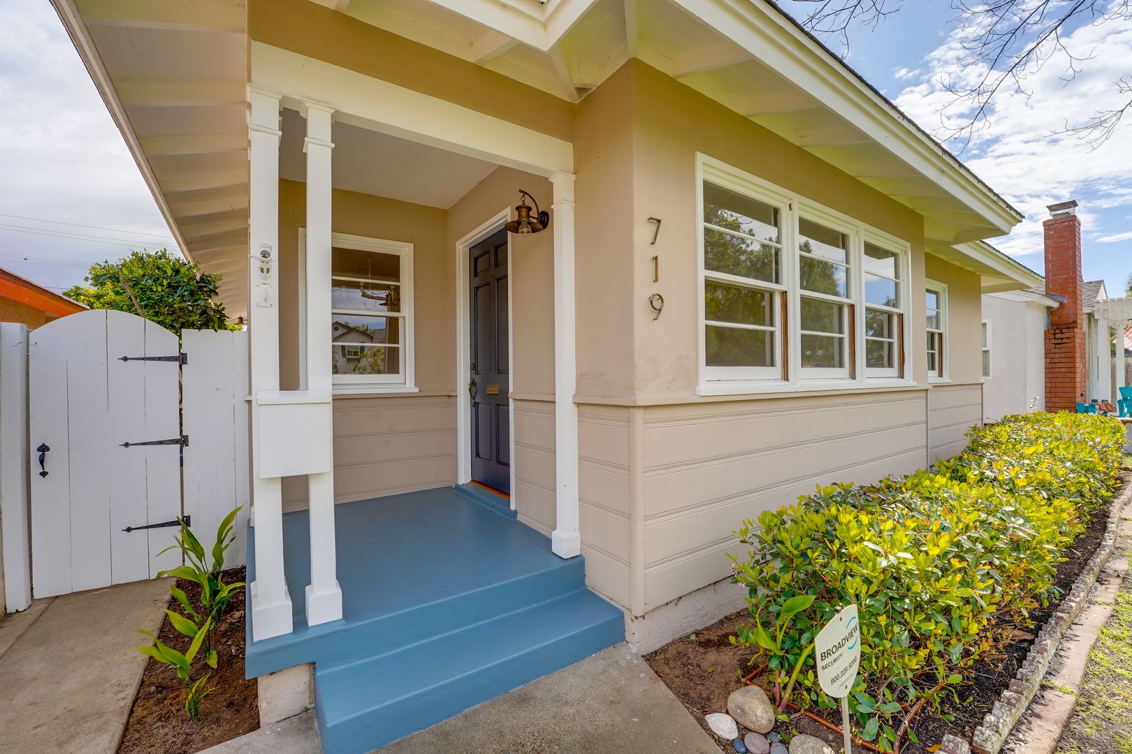 719 I Avenue 5 of 12