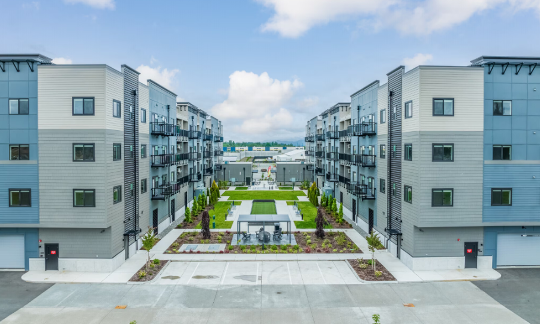 Arlington Apartment: 4824 Longhouse Trail Lane NE