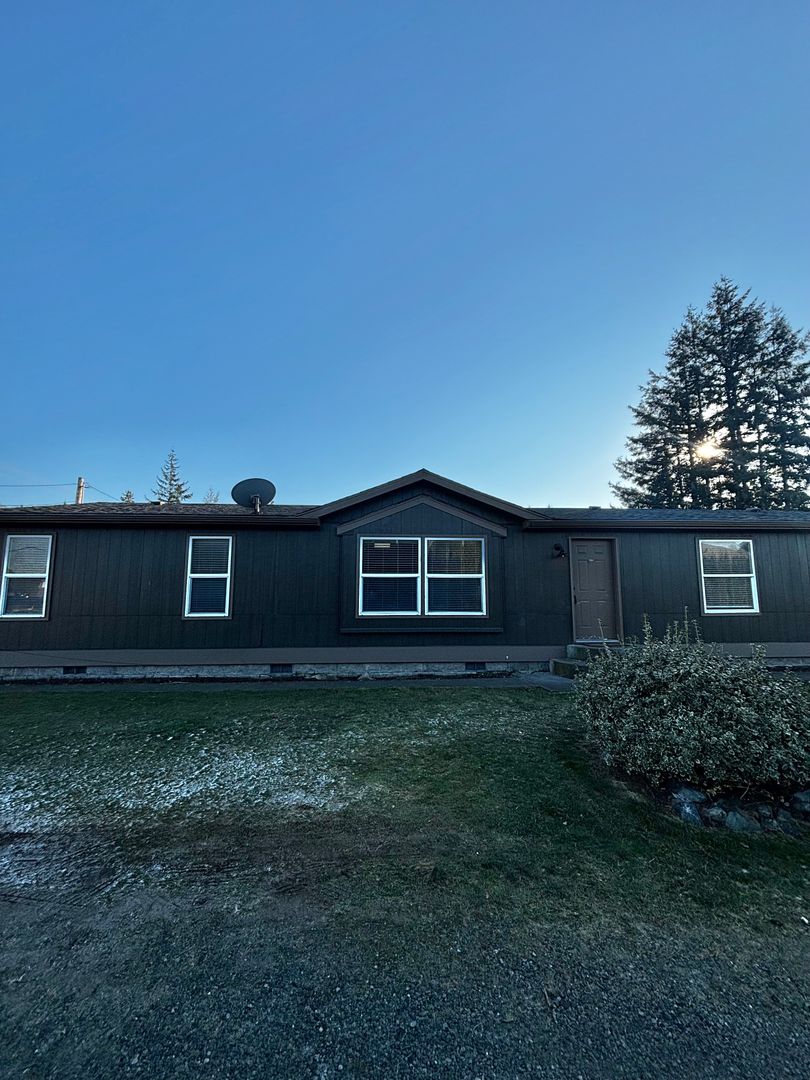 Sedro-Woolley House: 208 Central Avenue