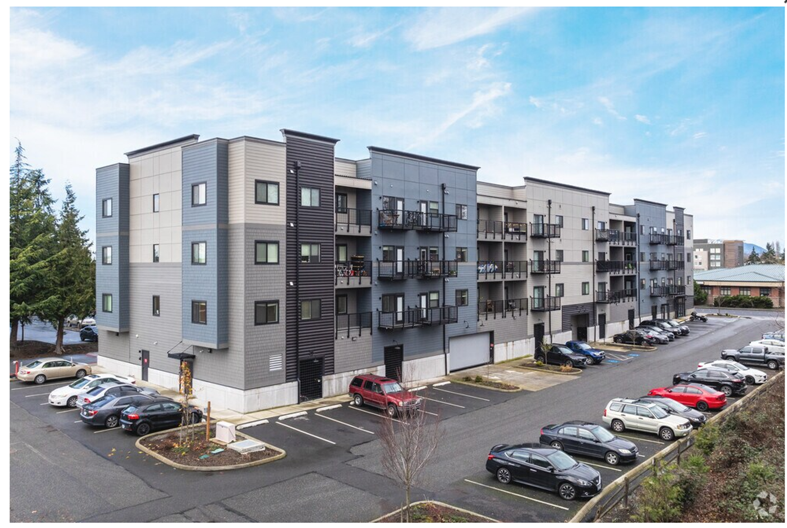 Burlington Apartment: 260 East George Hopper Road