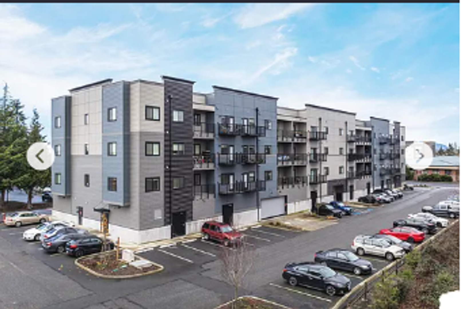 Burlington Apartment: 260 East George Hopper Road