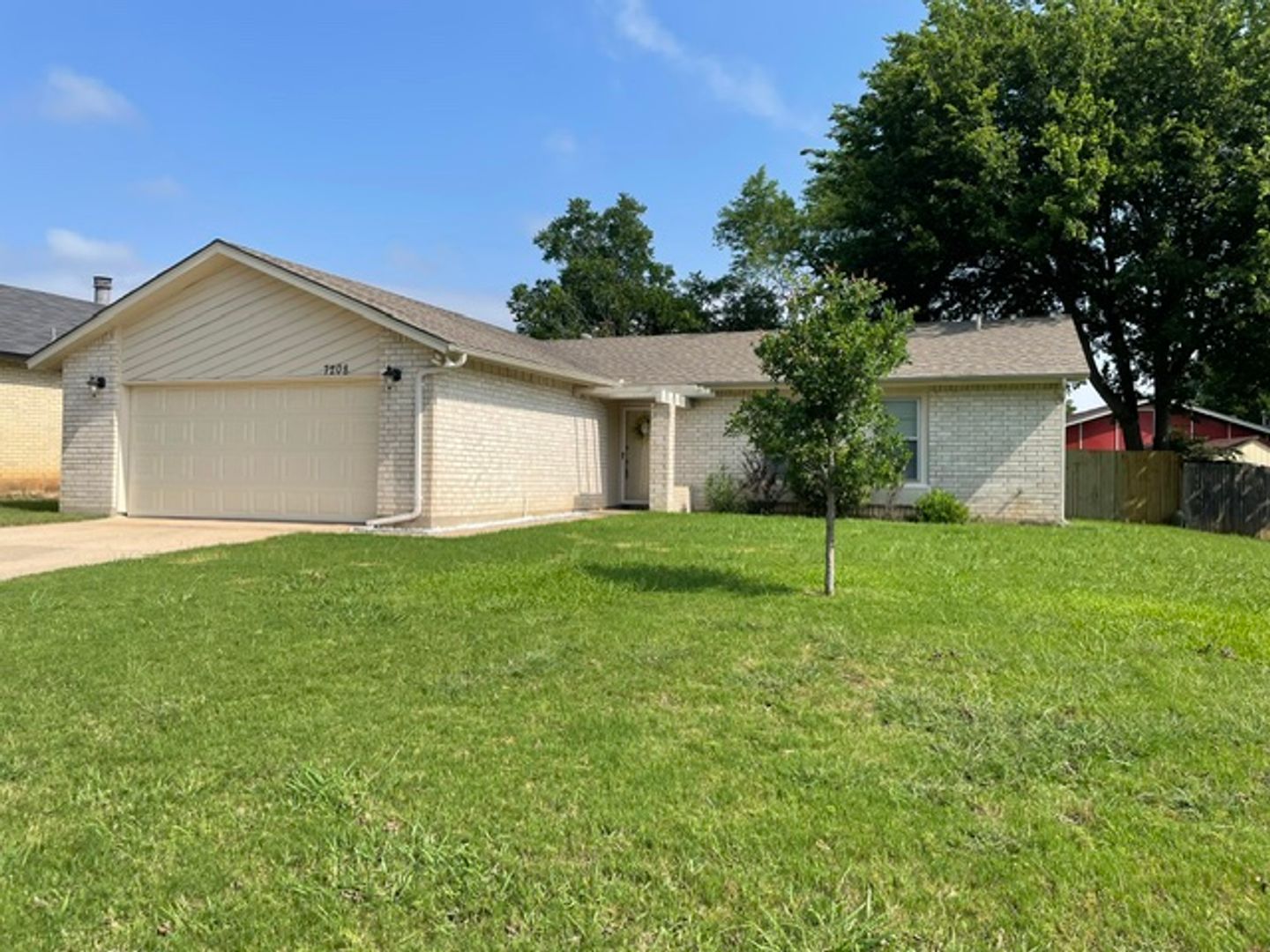 Fort Worth House: 7208 Southridge Trail