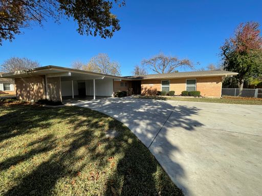 3 BEDROOM 2 BATH HOME IN SOUTHWEST FW – photo 1