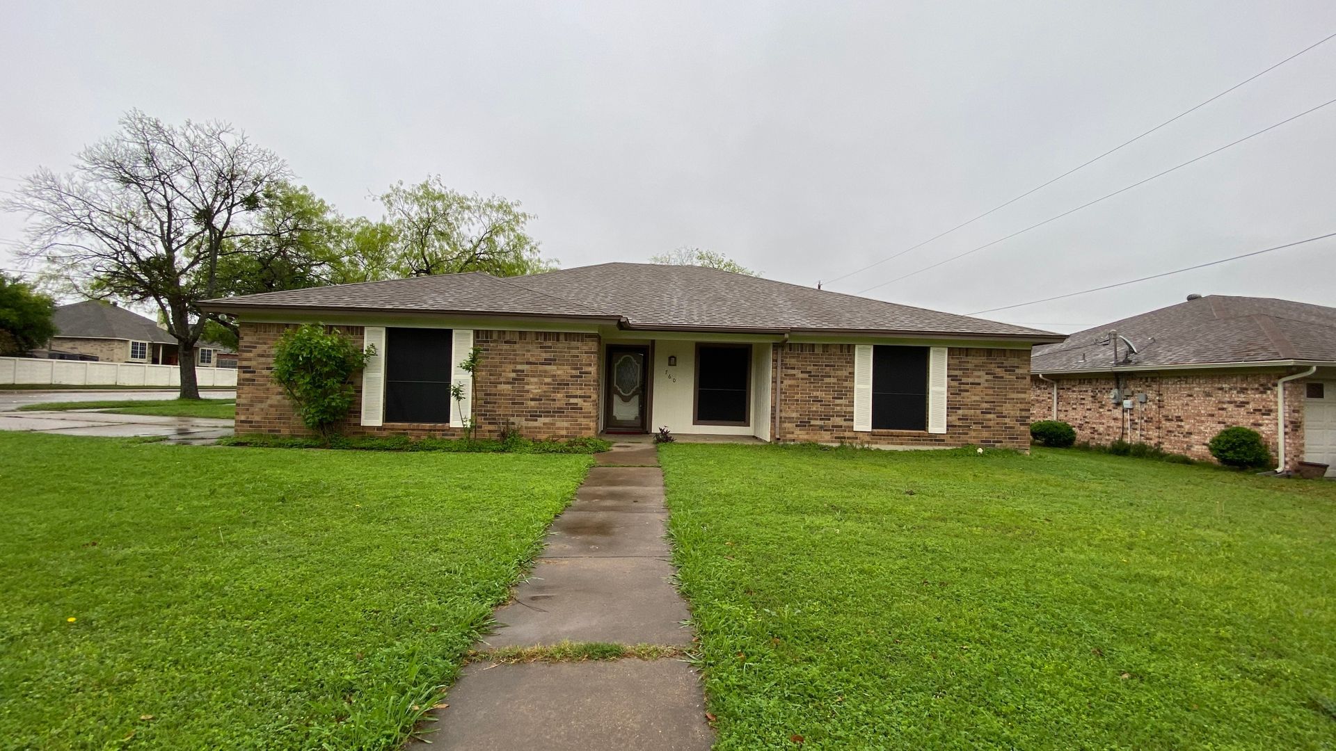 Burleson House: 760 NW Douglas Street
