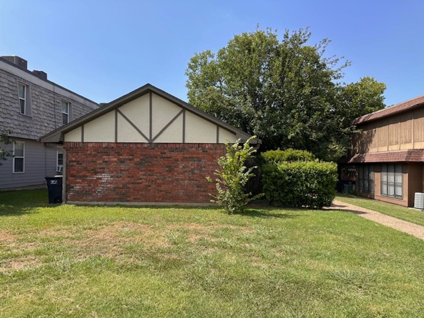 Fort Worth Apartment: 4905-A El Campo Avenue