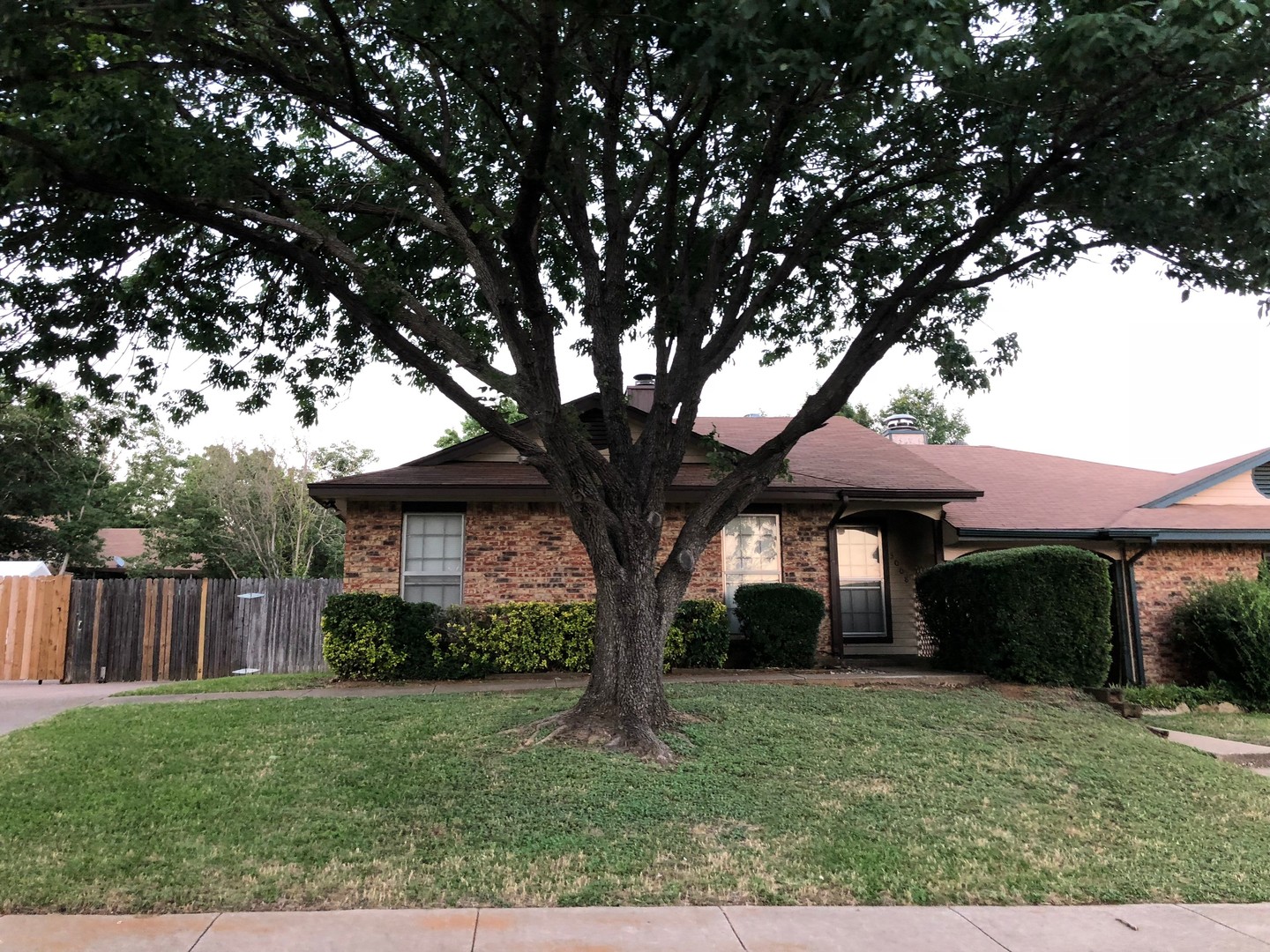 Euless House: 3008 Timothy Lane
