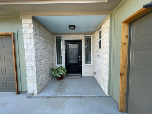 Luxury New Construction--3 Bedroom, 2 Bathroom, Garage – photo 1