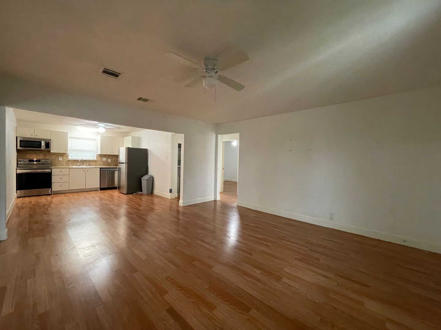 Fort Worth House: 809 Glen Garden Drive