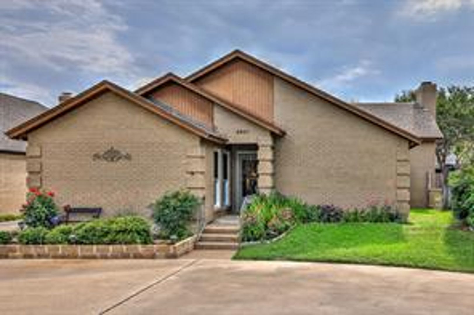 Fort Worth House: 5821 Ridgerock Ct.