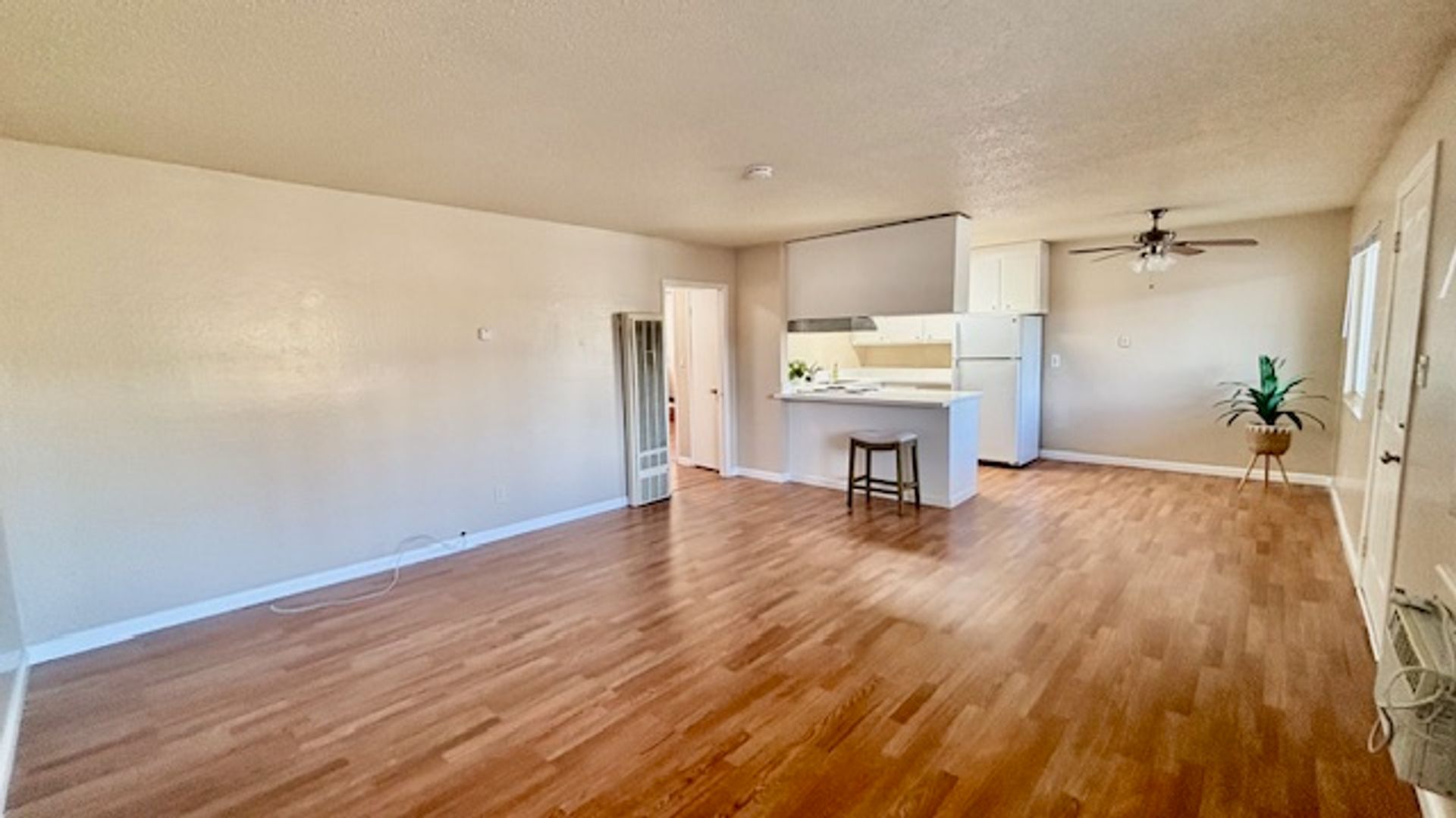 Concord Apartment: 1491 Bassett Dr