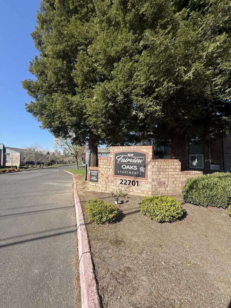 Fairview Apartment: 22701 NE Halsey St