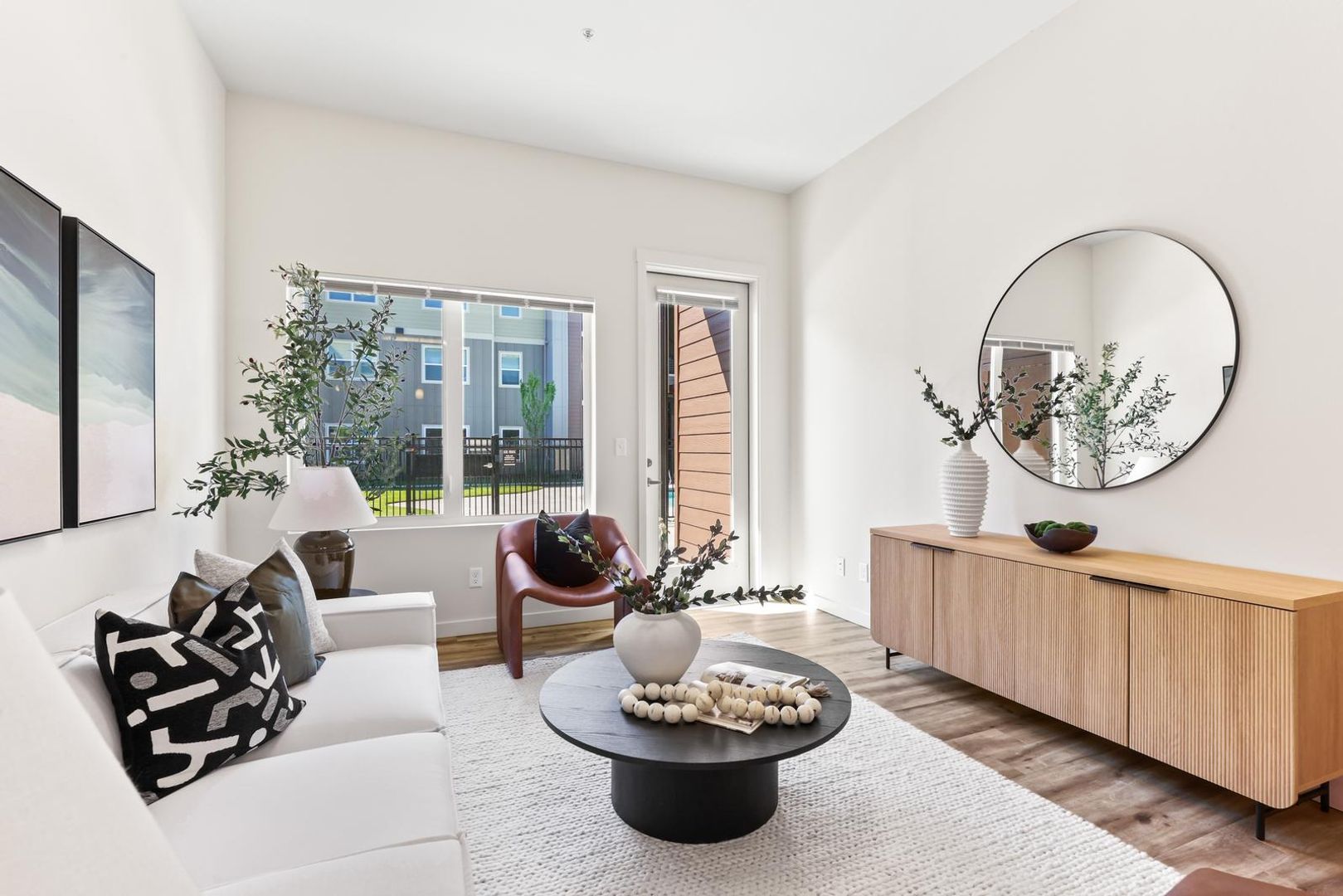 Vancouver Apartment: 333 NE 136th Ave