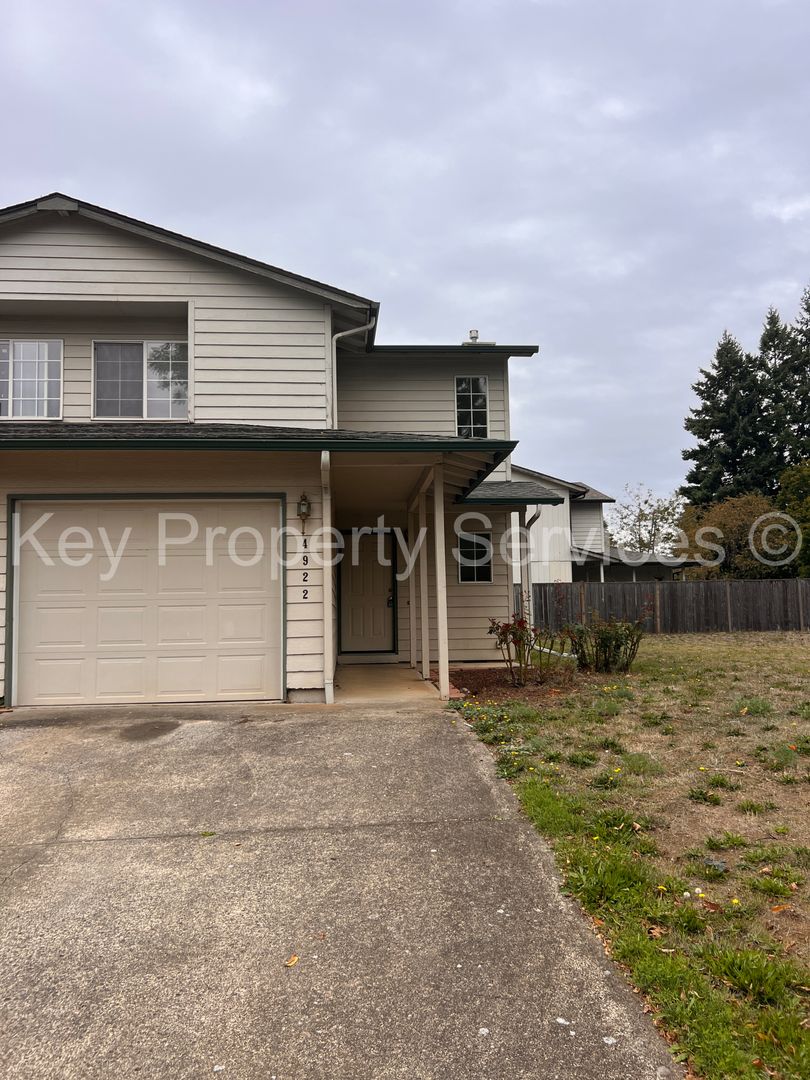 Vancouver Townhome: 4922 NE 34th St