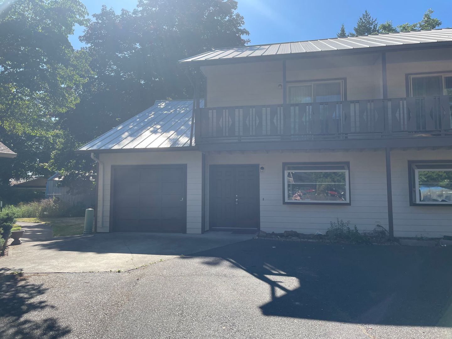 Vancouver Apartment: NE 30th Street