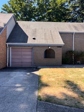 East Vancouver Two Bedroom Townhouse with Garage – photo 1