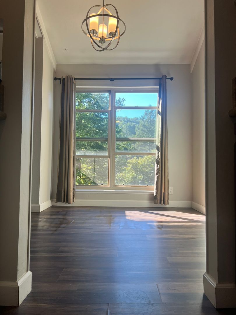 Moraga House: 2067 Ascot Drive