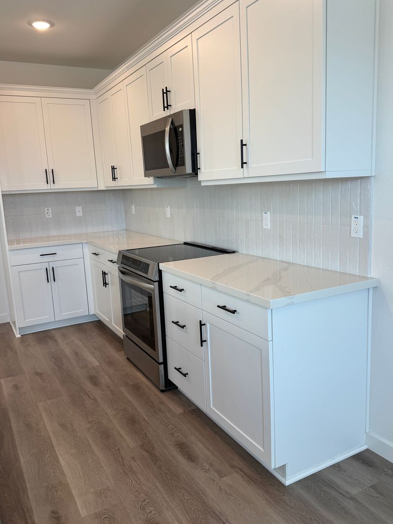 Sacramento House: 8636 Starburst Way