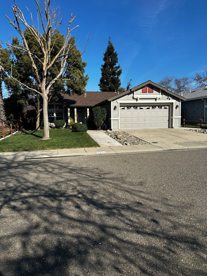 Sacramento House: 9117 Greco Court