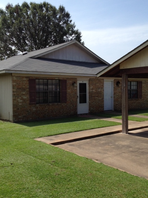 Alexandria House: 6009-A Quail Ridge