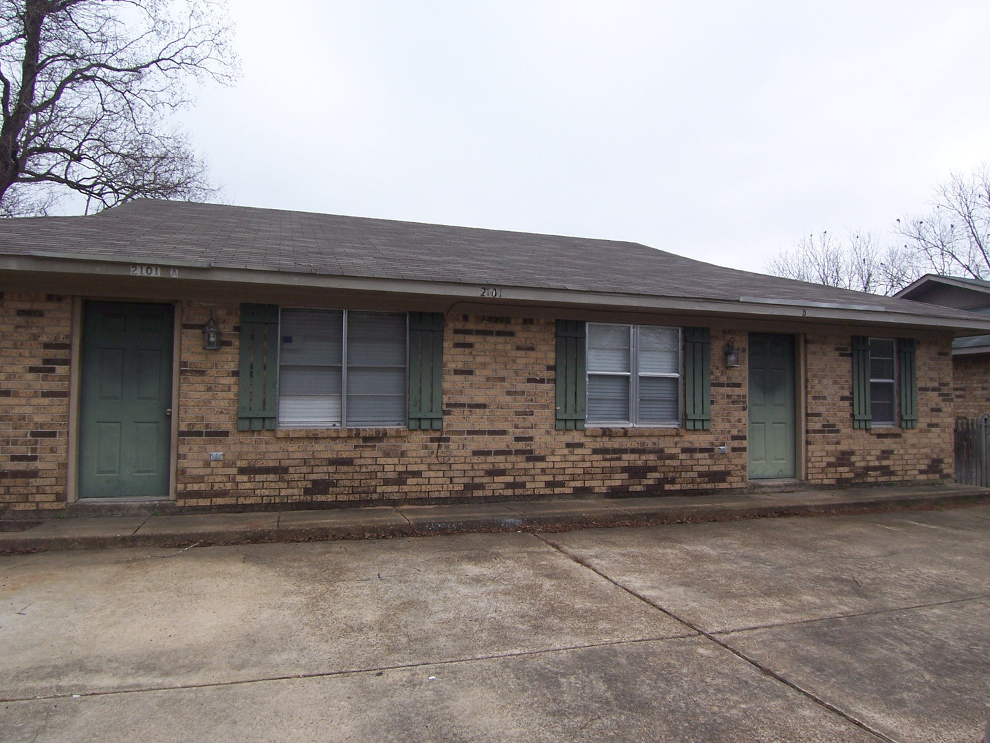 Alexandria House: 2101-A Linda Rd