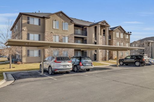 3 Bedroom 2 Bathroom Condo in Eagle Mountain!
