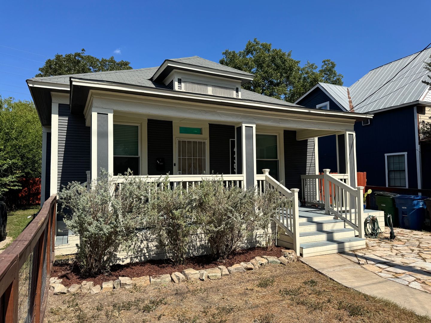 San Antonio House: 435 McKinley Avenue