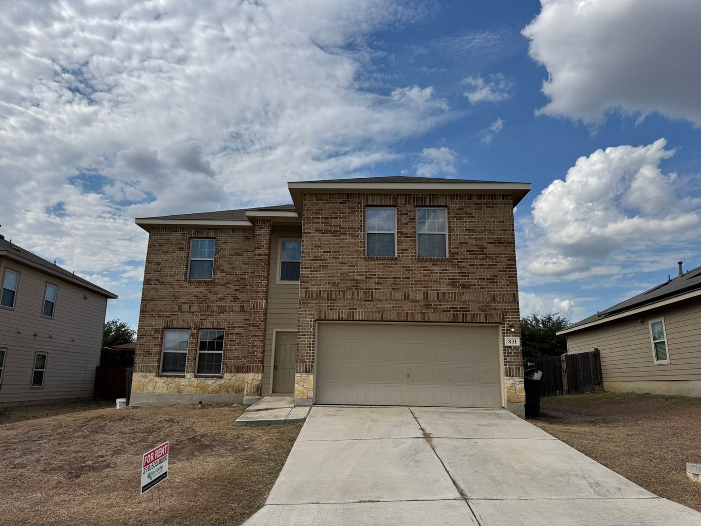 San Antonio House: 831 Lee Trevino