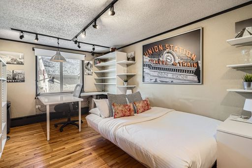 Stylish Top-Floor Studio in LoHi – Comfort, Convenience, and Urban Charm - Minimum 30 Day Stay! – photo 1