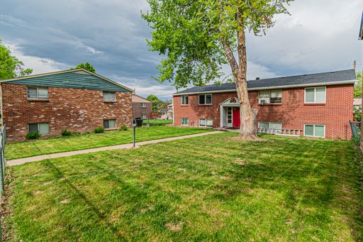 Newly Remodeled 2-Bedroom Home with Large Yard and Modern Upgrades – photo 1
