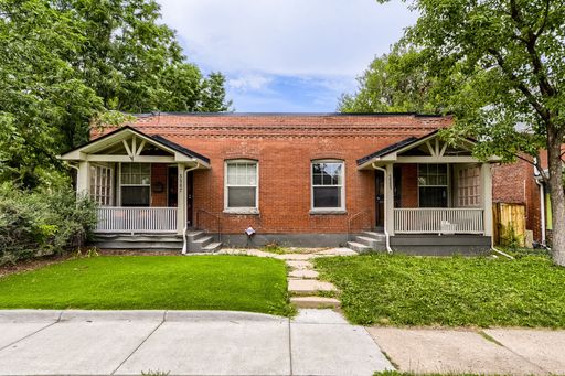 2 Bedroom, 1 Bath Highlands Home with Fenced Back Yard and 1-Car Garage, Walk to Highlands Square – photo 1
