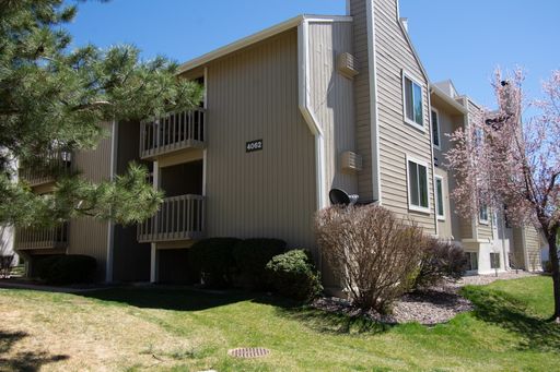 Remodeled 3BD, 1BA Condo Near Cherry Creek State Park with Easy Access to Popular Amenities – photo 1