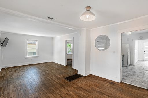 Enchanting 2 Bedroom Home with Bonus Room and Backyard Oasis! – photo 1