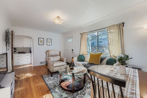 City Park Nook - Fully Furnished Midterm MINIMUM 30 DAY STAY – photo 1