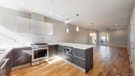 Gorgeous 3BD 2.5BA Townhome Close to Sloans Lake and Empower Field – photo 1