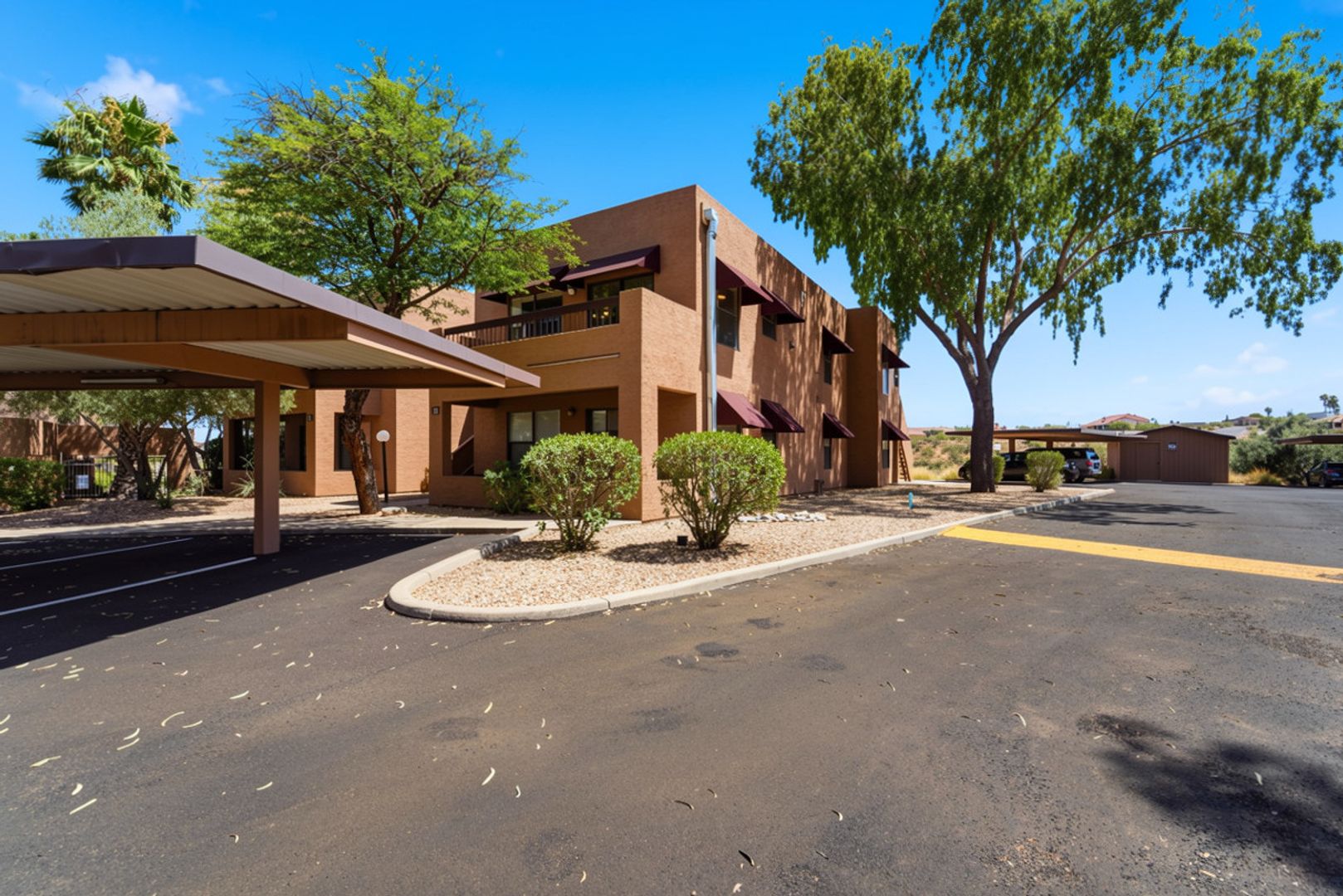 Fountain Hills House: 16657 E Gunsight Dr