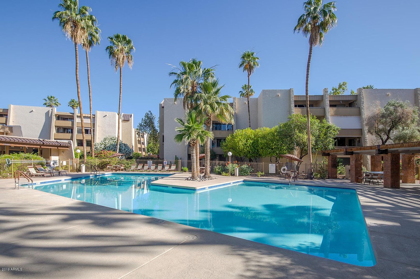 Scottsdale Condo: 7625 E Camelback Rd