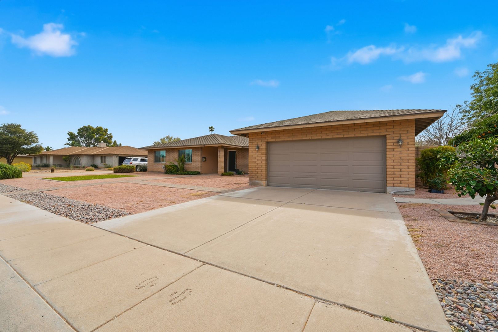 Tempe House: 2051 EAST HERMOSA DRIVE