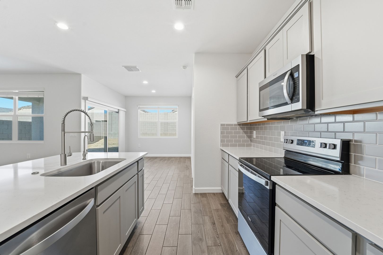 Buckeye House: 23928 W Ripple Rd